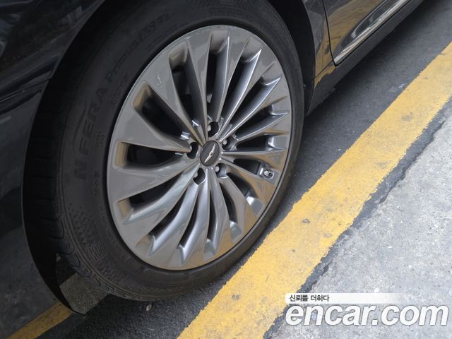Genesis EQ900 3.8 GDI AWD Prestige 2018 — фото 10