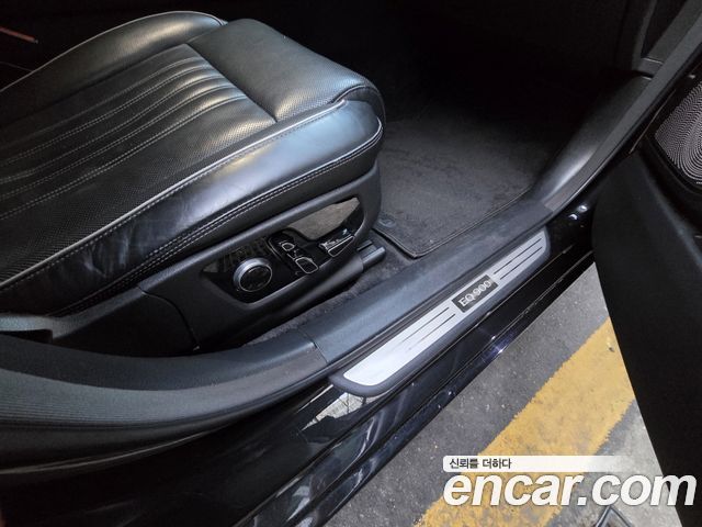 Genesis EQ900 3.8 GDI AWD Prestige 2018 — фото 21