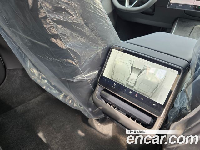Tesla Model Y Premium RWD 2027 — фото 19