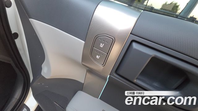 Kia EV3 Long Range 2WD Earth 2025 — фото 21