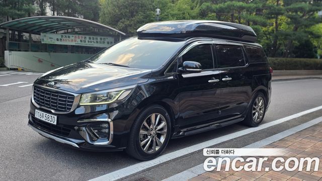 Kia Carnival 9-Seater Hi-Limousine Noblesse Special 2020 — фото 2