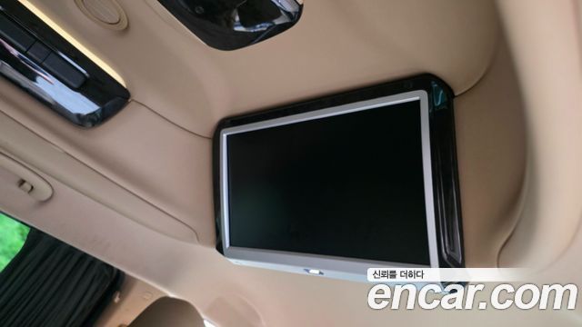Kia Carnival 9-Seater Hi-Limousine Noblesse Special 2020 — фото 20