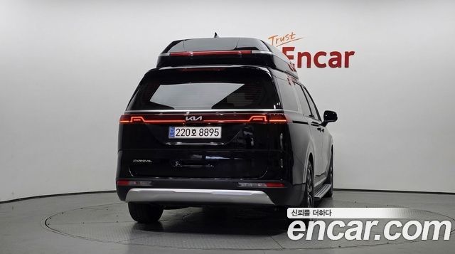 Kia Carnival (IV) Gasoline 9-Seater Hi-Limousine Signature 2023 — фото 4