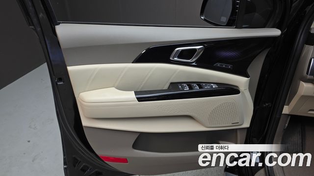 Kia Carnival (IV) Gasoline 9-Seater Hi-Limousine Signature 2023 — фото 24