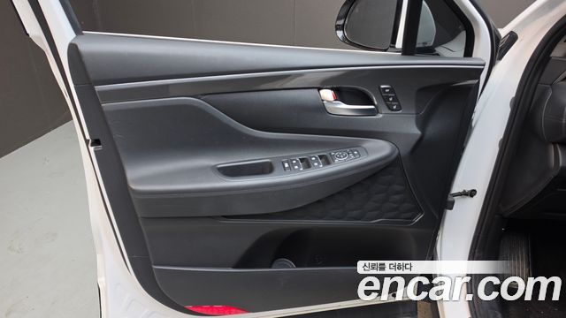 Hyundai Santa Fe HEV 1.6 2WD Prestige Choice 2023 — фото 24