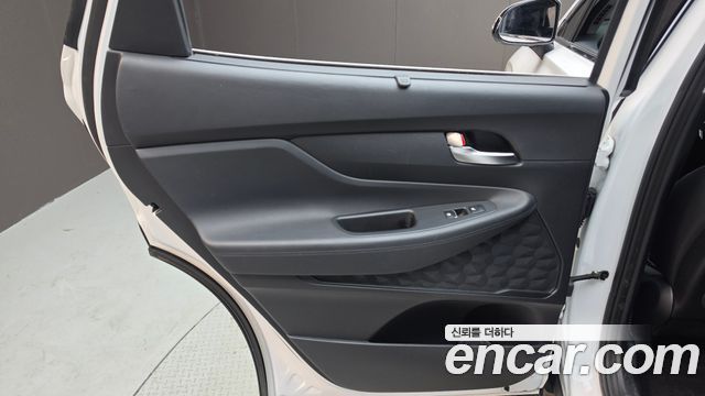 Hyundai Santa Fe HEV 1.6 2WD Prestige Choice 2023 — фото 25