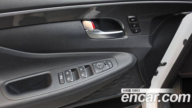 Hyundai Santa Fe HEV 1.6 2WD Prestige Choice 2023 — фото 30