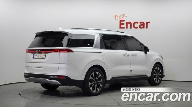 Kia Carnival (IV) Gasoline 9-Seater Prestige 2023 — фото 2