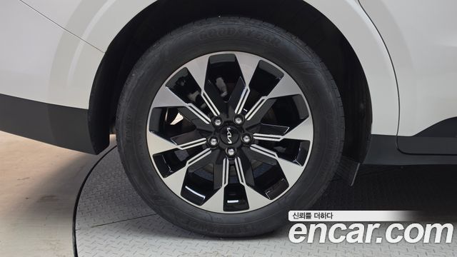 Kia Carnival (IV) Gasoline 9-Seater Prestige 2023 — фото 5