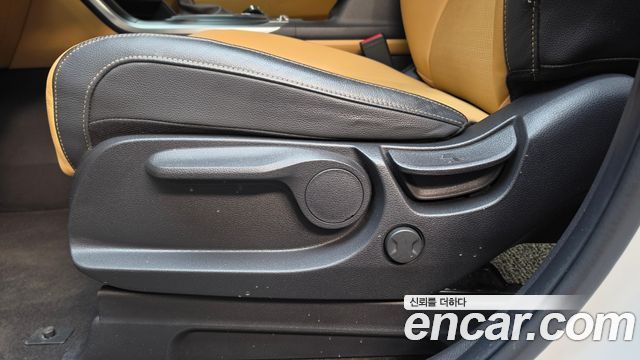 Kia Carnival (IV) Gasoline 9-Seater Prestige 2023 — фото 32