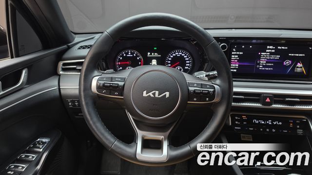 Kia K5 (III) 2.0 Prestige 2022 — фото 13