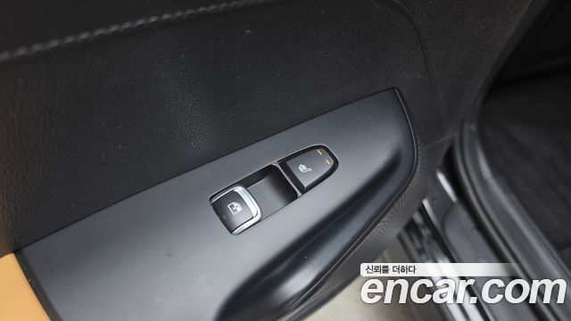 Kia K5 (III) 2.0 Prestige 2022 — фото 31