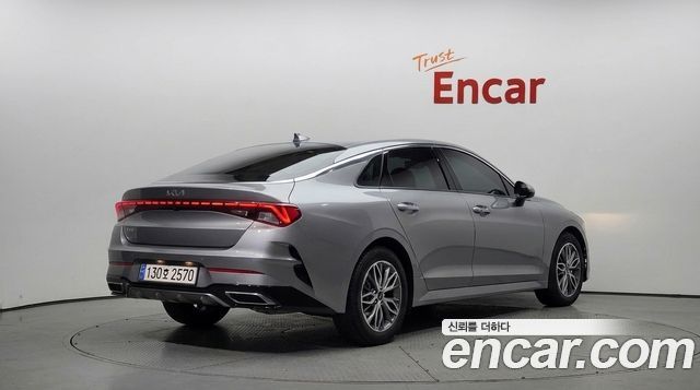 Kia K5 (III) 2.0 Noblesse 2023 — фото 2