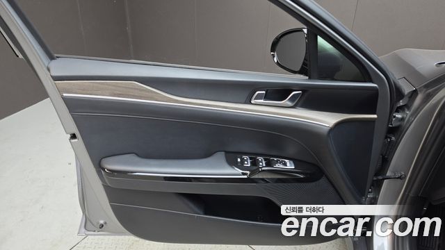 Kia K5 (III) 2.0 Noblesse 2023 — фото 24