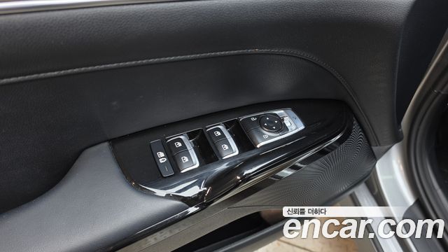 Kia K5 (III) 2.0 Noblesse 2023 — фото 28