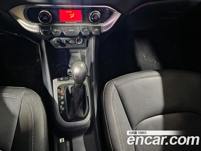 Kia Pride 1.6 GDI Hatchback Luxury 2013 — фото 9