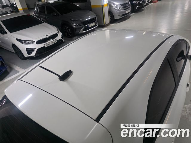 Kia Pride 1.6 GDI Hatchback Luxury 2013 — фото 24