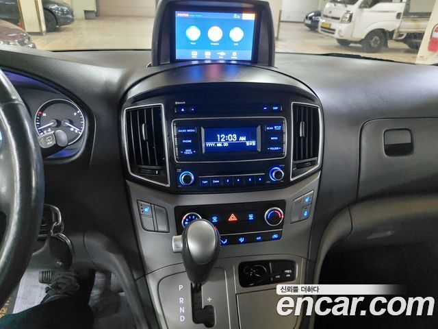 Hyundai Grand Starex 5-Seater VAN Modern 2018 — фото 10