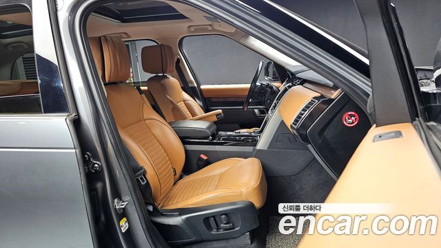 Land Rover Discovery 5 3.0 TD6 HSE Luxury 2017 — фото 12