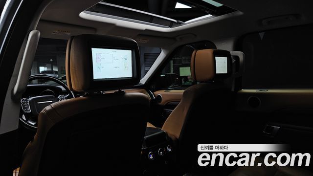 Land Rover Discovery 5 3.0 TD6 HSE Luxury 2017 — фото 18