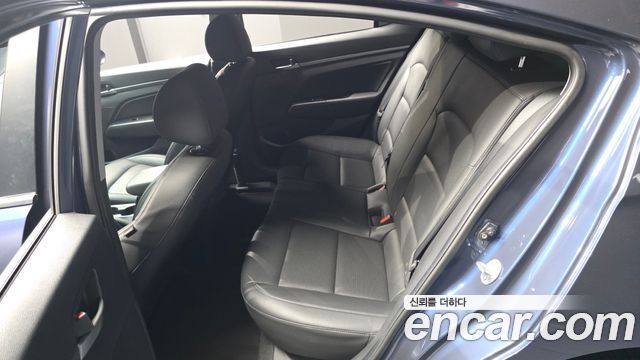 Hyundai Avante (AD) 1.6 GDI Value Plus 2018 — фото 11