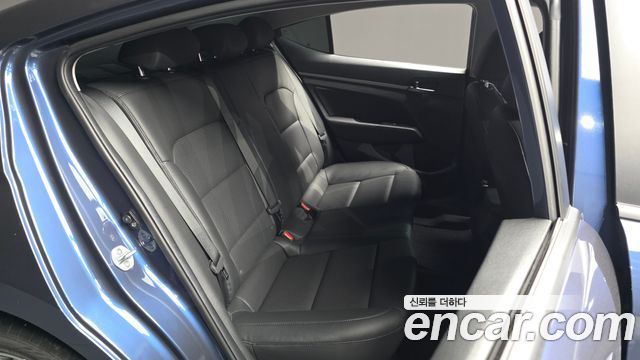 Hyundai Avante (AD) 1.6 GDI Value Plus 2018 — фото 12