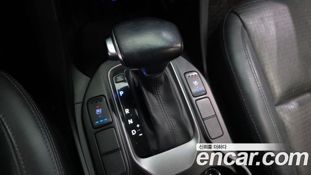 Hyundai Santa Fe (DM) Diesel(e-VGT) 2.0 4WD Premium 2014 — фото 9