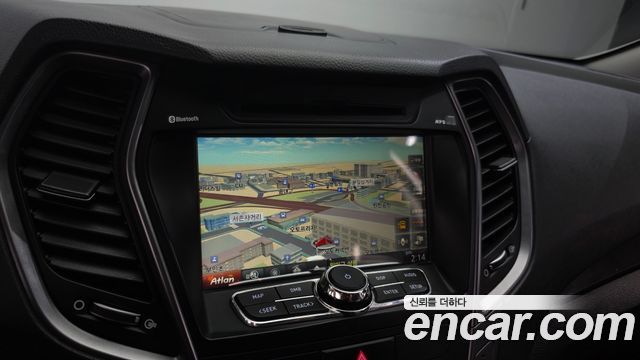 Hyundai Santa Fe (DM) Diesel(e-VGT) 2.0 4WD Premium 2014 — фото 14