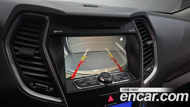 Hyundai Santa Fe (DM) Diesel(e-VGT) 2.0 4WD Premium 2014 — фото 15