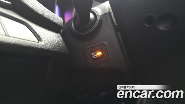 Hyundai Santa Fe (DM) Diesel(e-VGT) 2.0 4WD Premium 2014 — фото 16