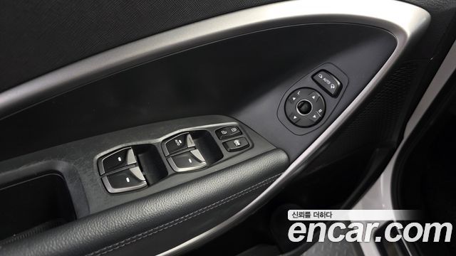 Hyundai Santa Fe (DM) Diesel(e-VGT) 2.0 4WD Premium 2014 — фото 29