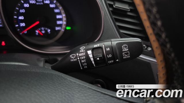 Hyundai Santa Fe (DM) Diesel(e-VGT) 2.0 4WD Premium 2014 — фото 32