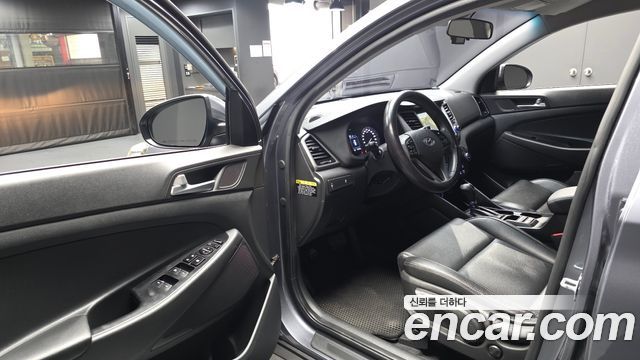 Hyundai Tucson Diesel 2.0 2WD Modern 2016 — фото 10