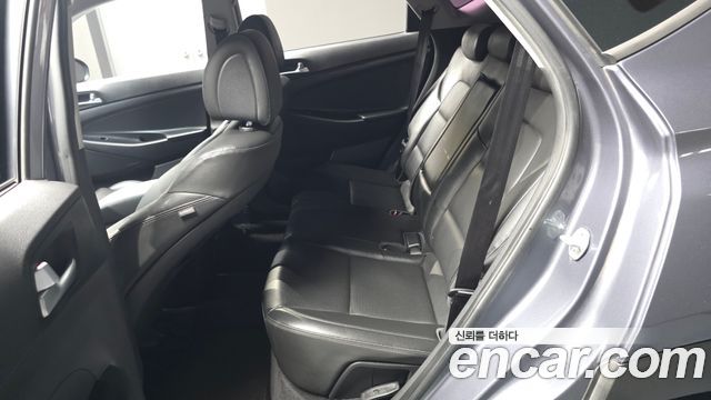Hyundai Tucson Diesel 2.0 2WD Modern 2016 — фото 11