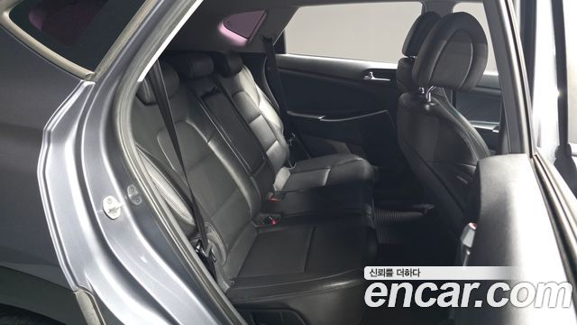 Hyundai Tucson Diesel 2.0 2WD Modern 2016 — фото 12