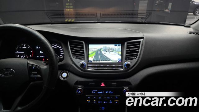 Hyundai Tucson Diesel 2.0 2WD Modern 2016 — фото 14