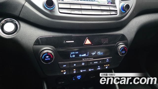 Hyundai Tucson Diesel 2.0 2WD Modern 2016 — фото 17