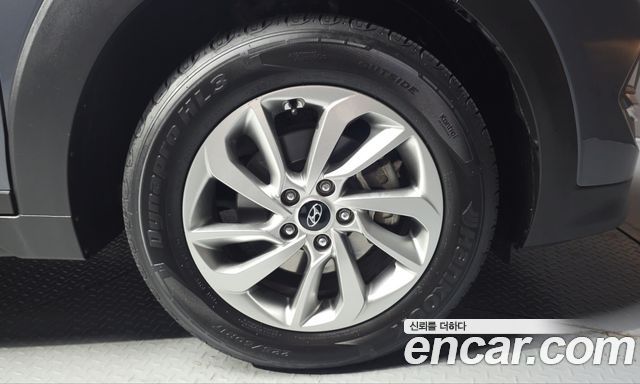 Hyundai Tucson Diesel 2.0 2WD Modern 2016 — фото 21