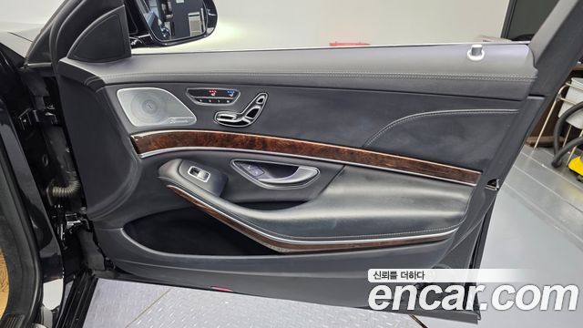 Mercedes-Benz S-Class (W222) S560L 4MATIC 2019 — фото 24