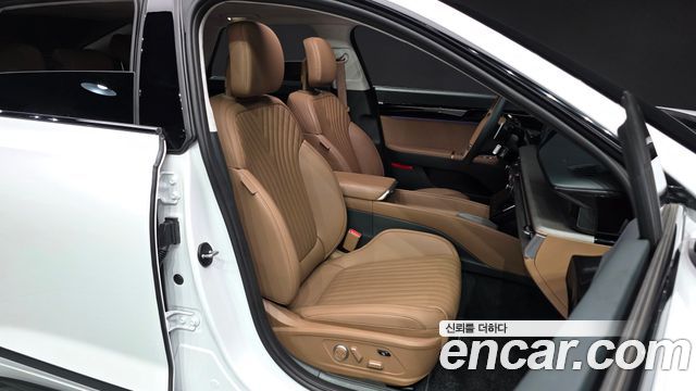 Hyundai Grandeur (GN7) 2,5 Gasoline 2WD Calligraphy 2026 — фото 11