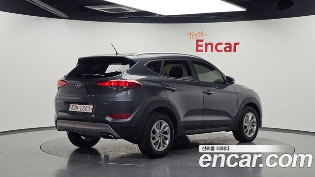 Hyundai Tucson Diesel 1.7 2WD Modern 2017 — фото 2
