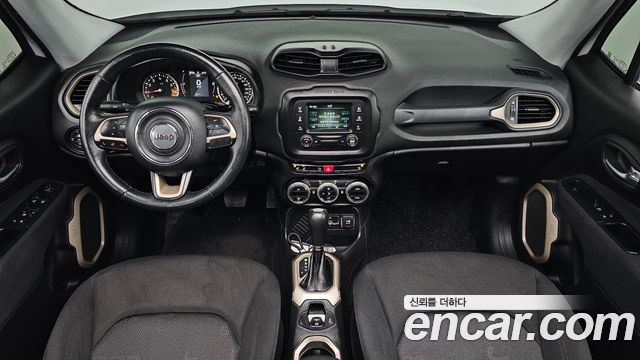 Jeep Renegade 2.4 Longitude 2016 — фото 7