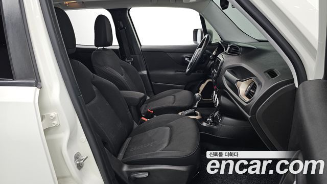 Jeep Renegade 2.4 Longitude 2016 — фото 11