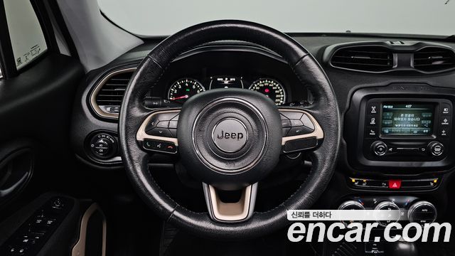 Jeep Renegade 2.4 Longitude 2016 — фото 13
