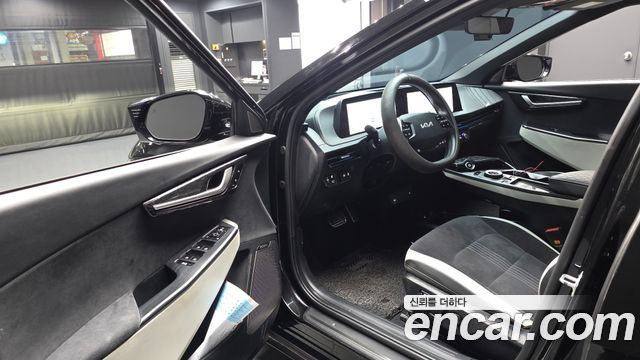 Kia EV6 Long Range GT Line 2022 — фото 10