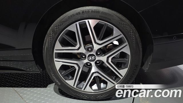 Hyundai Grandeur Hybrid (GN7) Exclusive 2023 — фото 27