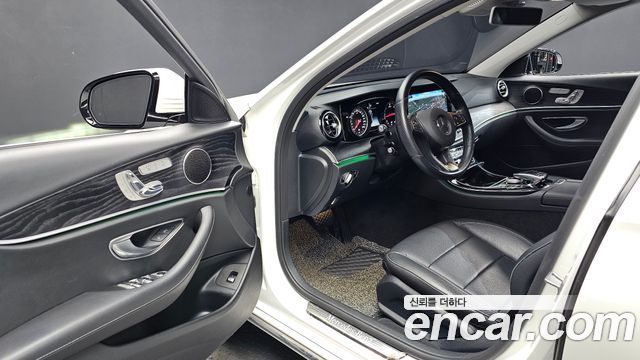 Mercedes-Benz E-Class (W213) E220d Avantgarde 2017 — фото 10