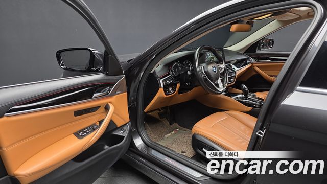 BMW 5 Series (G30) 520d Luxury Special Edition 2018 — фото 10