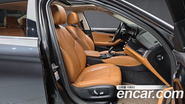 BMW 5 Series (G30) 520d Luxury Special Edition 2018 — фото 11