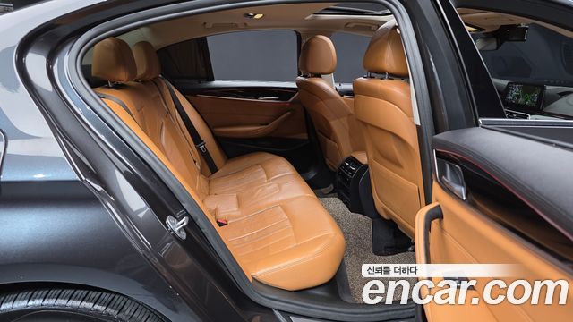 BMW 5 Series (G30) 520d Luxury Special Edition 2018 — фото 12